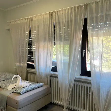 Comfortable Shared With Private In Daire *