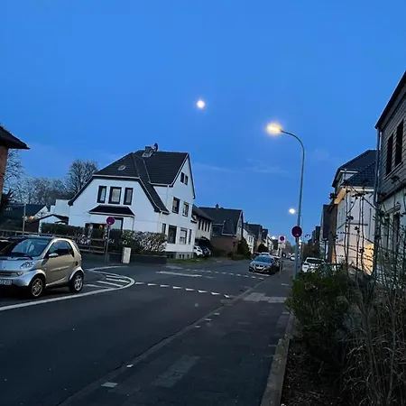 Comfortable Shared With Private In Appartamento Wesseling