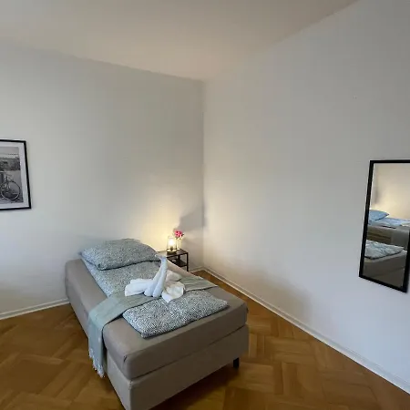 Comfortable Shared With Private In Daire