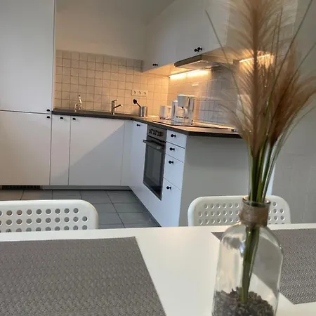 Comfortable Shared With Private In Daire *