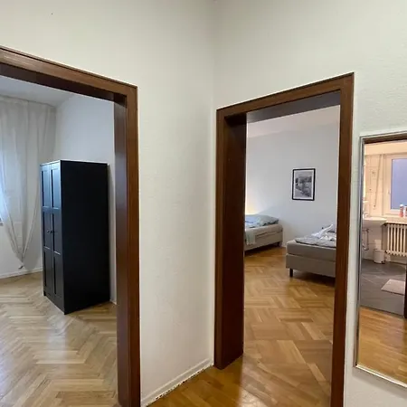 Daire Comfortable Shared With Private In Wesseling