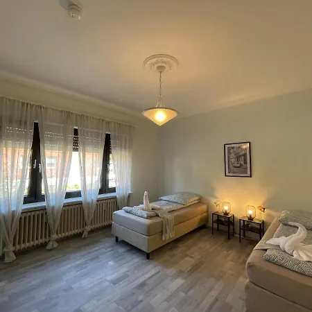 Comfortable Shared With Private In Daire *