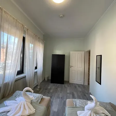 Comfortable Shared With Private In * Wesseling