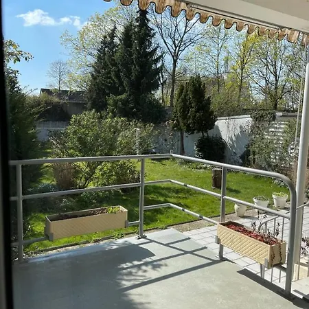 Comfortable Shared With Private In Daire *