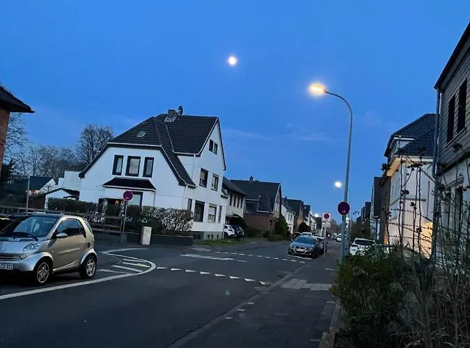 Comfortable Shared With Private In Апартаменты Весселинг