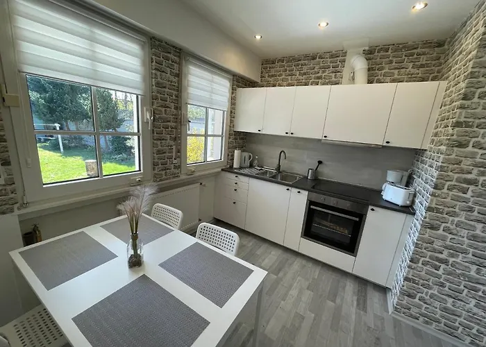 Comfortable Shared With Private In Апартаменты *