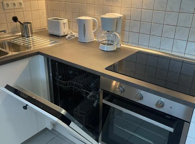 Апартаменты Comfortable Shared With Private In