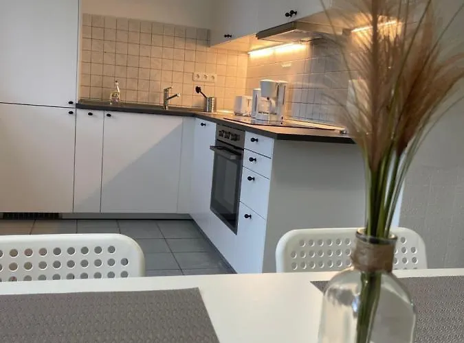 Comfortable Shared With Private In Апартаменты *