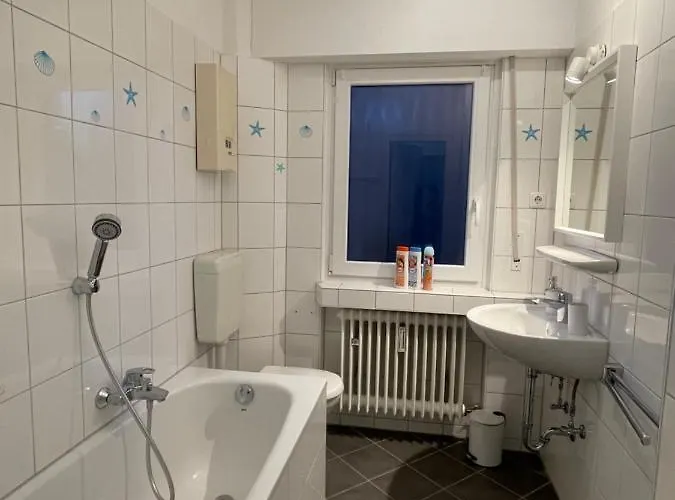 Апартаменты Comfortable Shared With Private In *