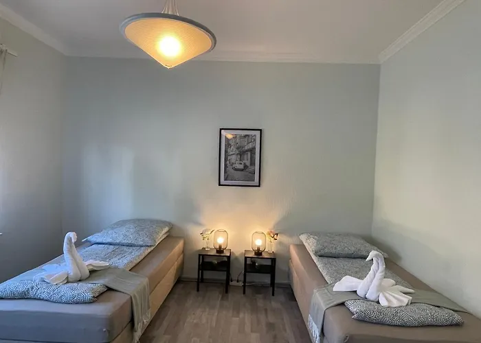 Comfortable Shared With Private In Апартаменты Весселинг