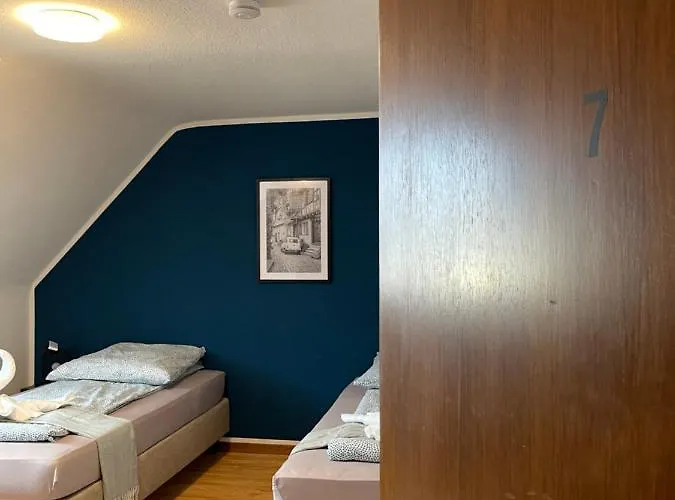 Апартаменты Comfortable Shared With Private In Весселинг